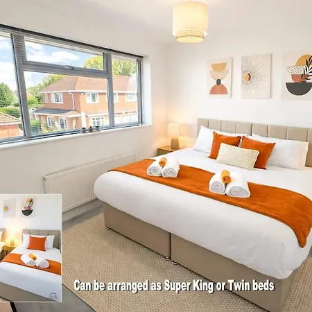 بيت للعطل 3-bed House - Sleeps 5 - Free Driveway Parking - Friendly - Close To Centre